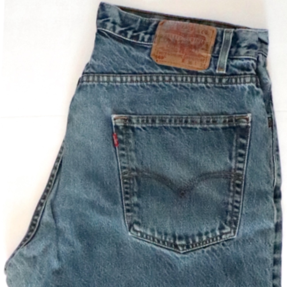 Red tag Levi's 569 loose straight fit jeans